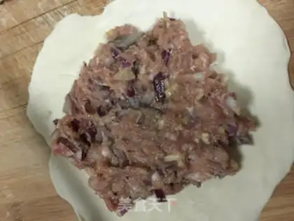 Make Onion pork pie step 5