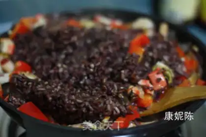 Make Five grains of seafood step 10