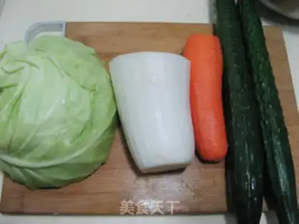 Make Sour pickles step 0