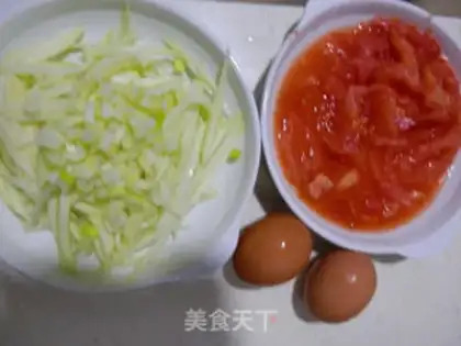 Make Tomato noodles step 1