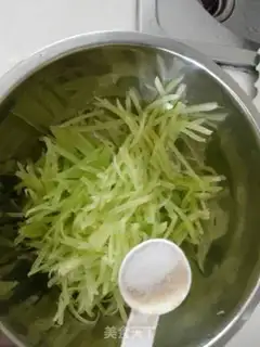 Make Onion silk step 1