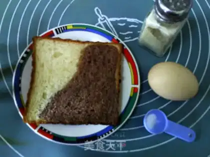 Make Egg toast step 0