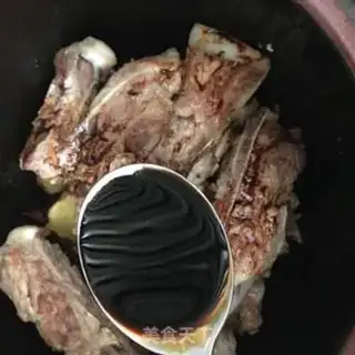Make Red burning pork bones step 4