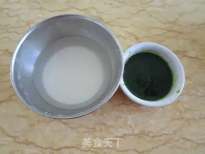 Make Emerald shrimp rollers step 1