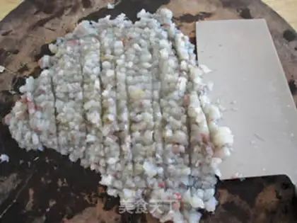 Make Emerald shrimp rollers step 4