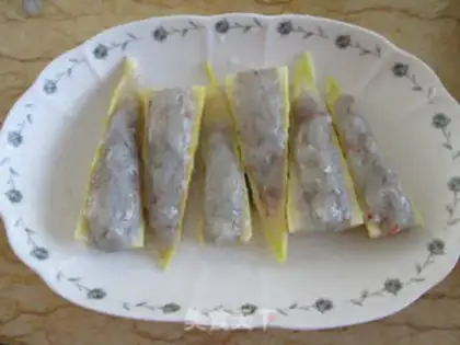 Make Emerald shrimp rollers step 9
