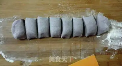 Make Purple rice buns step 11