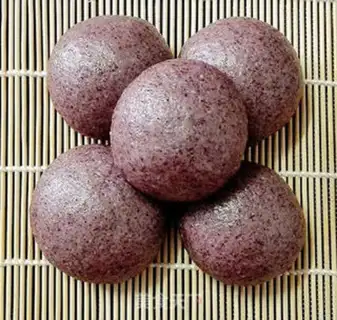 Make Purple rice buns step 17