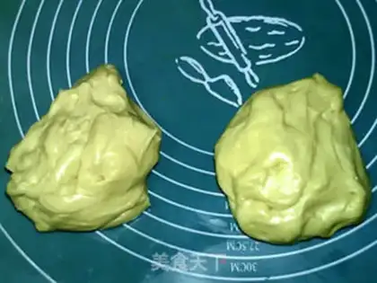 Make Coco-colored toast step 6