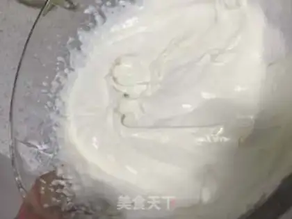 Make Heart-shaped yogurt mousse step 3