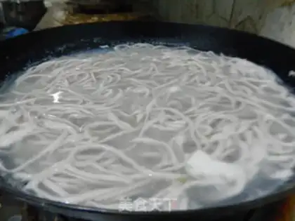 Make The apricot evaporated noodles step 1