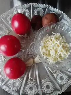 Make Cheese and tomato step 0