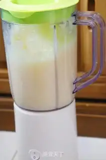 Make Apple pineapple shake step 4