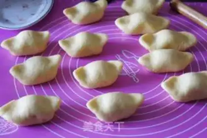 Make A fortune-rich bread step 4