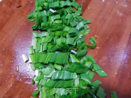 Make Scrambled eggs step 1
