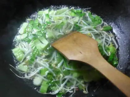Make Green bean sprouts step 3