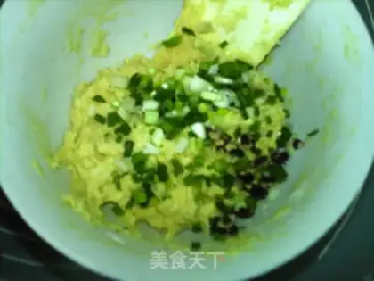 Make Onion egg pineapple step 8