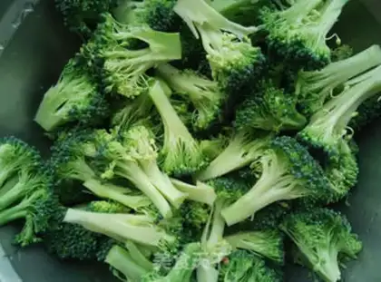 Make Tofu with broccoli step 1