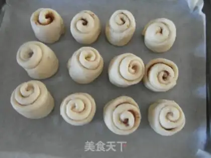 Make Cinnamon rolls step 6
