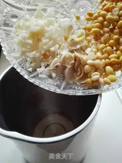 Make Almond lilies step 3