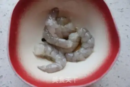 Make Shrimp steamed eggs step 0