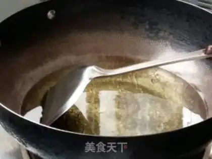 Make Spicy beef sauce step 1