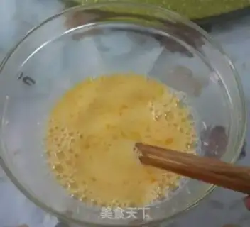 Make raisins and eggs step 3