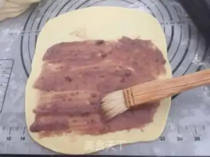 Make caterpillar bread step 7