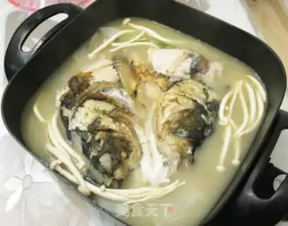 Make Fish-head soup pan step 6