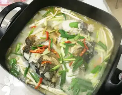 Make Fish-head soup pan step 7