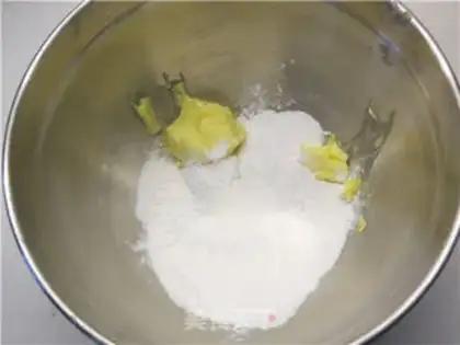 Make Red velvet cream cake step 1