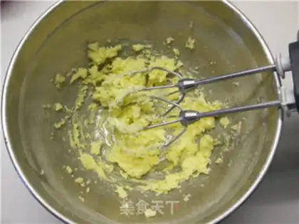 Make Red velvet cream cake step 2
