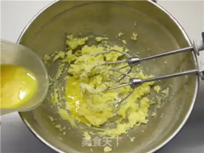 Make Red velvet cream cake step 3