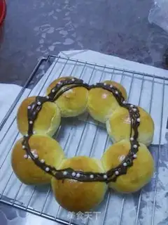 Make Chocolate bouquet bread step 10