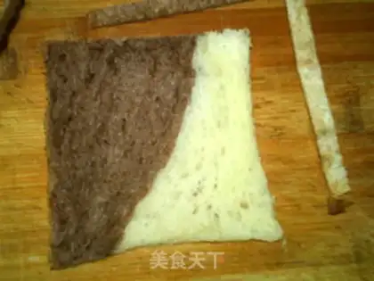 Make Flamingo toast step 2