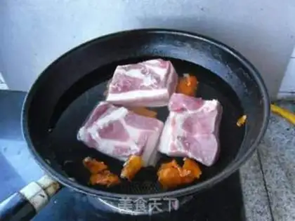 Make Red burn and water step 0