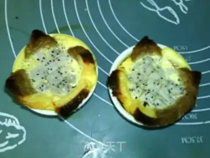 Make Flamingo toast step 12