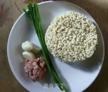 Make Garlic noodles step 0