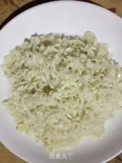 Make Garlic noodles step 1