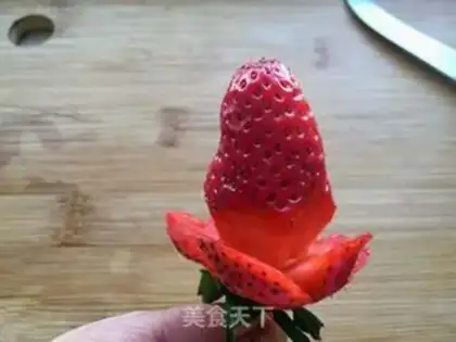 Make Strawberry roses step 2