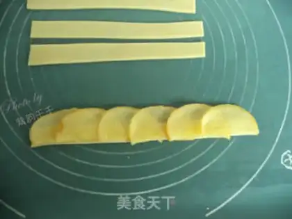 Make Apple roses step 10