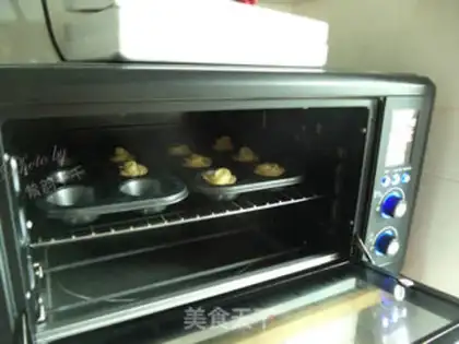 Make Apple roses step 13