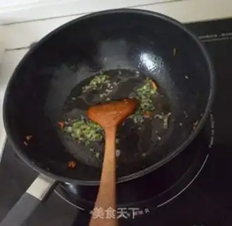 Make A piece of melon step 4