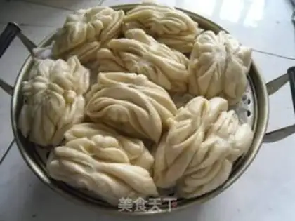 Make Lotus roll step 13