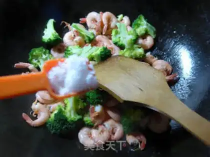 Make Shrimp with broccoli step 5