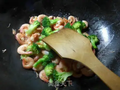 Make Shrimp with broccoli step 6