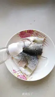 Make Pepper chopping fish pants with noodles step 8