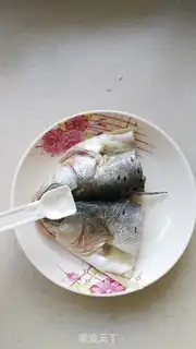Make Pepper chopping fish pants with noodles step 9