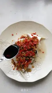 Make Pepper chopping fish pants with noodles step 12
