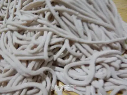 Make Pond noodles step 3